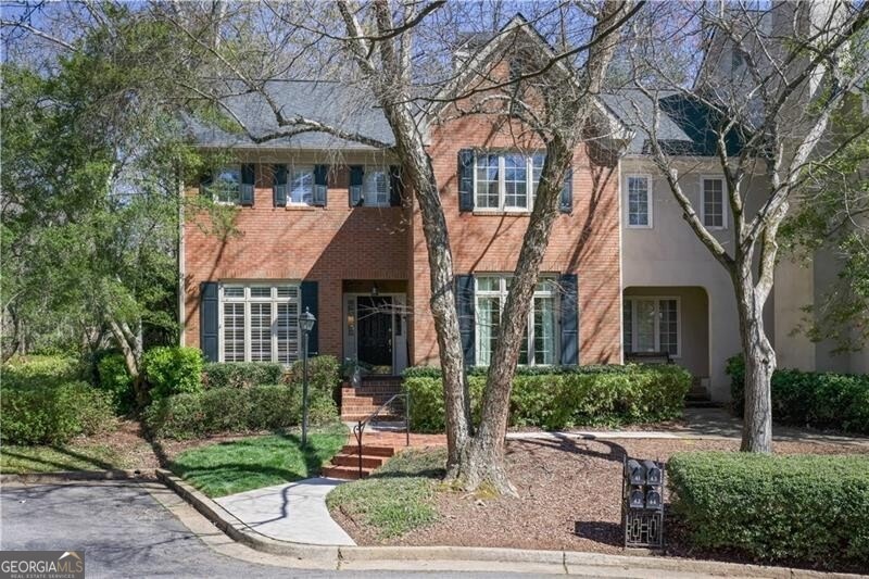 Welcome to 45 Paces West!