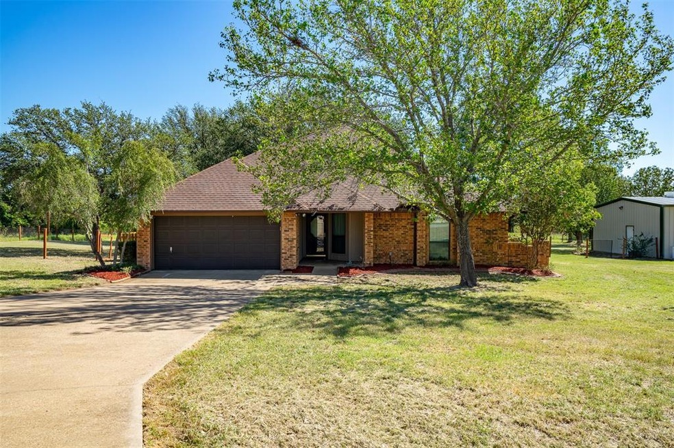 3028 English Creek Dr, Azle, TX 76020 - photo 1