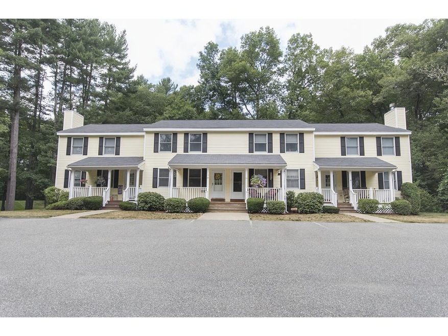 3 W Pine St unit 15, Plaistow, NH 03865 - photo 1