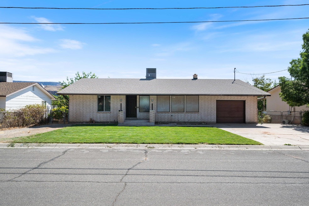 31 S 500 W, La Verkin, UT 84745 - photo 1