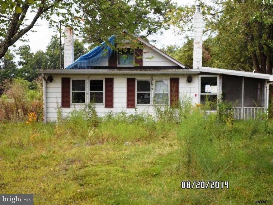 1752 Mummasburg Rd, Gettysburg, PA 17325 - photo 1