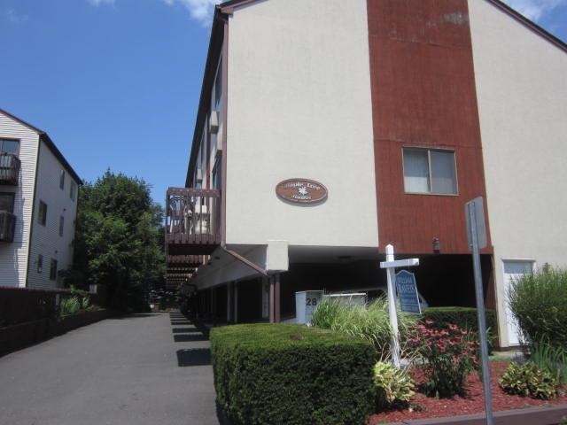 28 Crescent St unit 8, Stamford, CT 06906 - photo 1