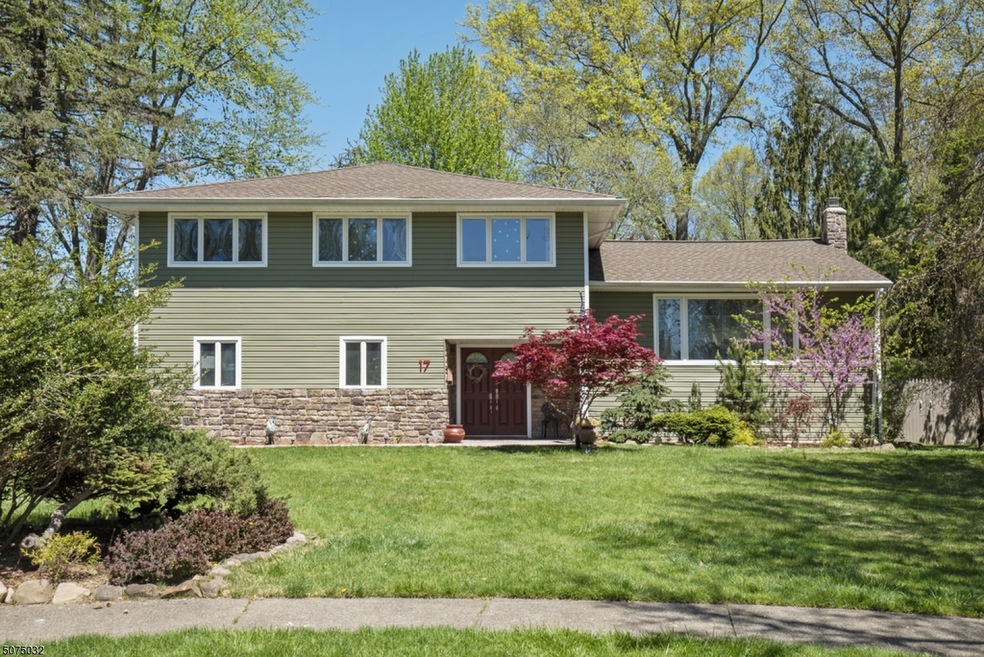 17 Shawn Ct, Wayne, NJ 07470 - photo 1