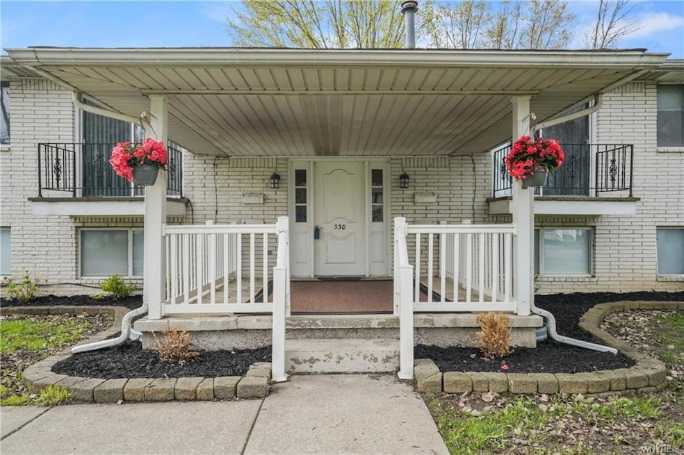 330 Summit Blvd, North Tonawanda, NY 14120 - photo 1