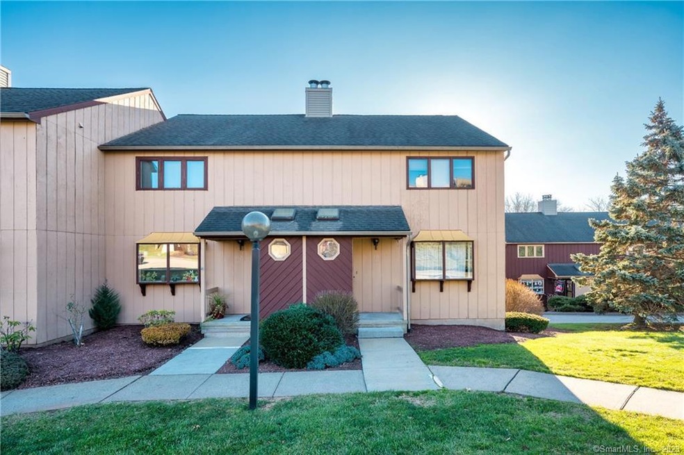 110 Skyview Dr, Cromwell, CT 06416 - photo 1