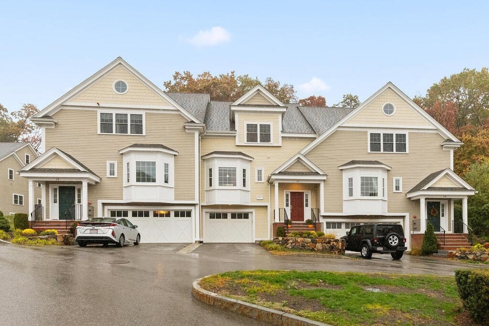 8 Murray Ave unit 11, Burlington, MA 01803 - photo 1