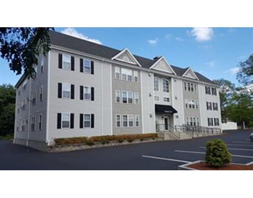 70 Oakside Ave unit 2D, Brockton, MA 02301 - photo 1