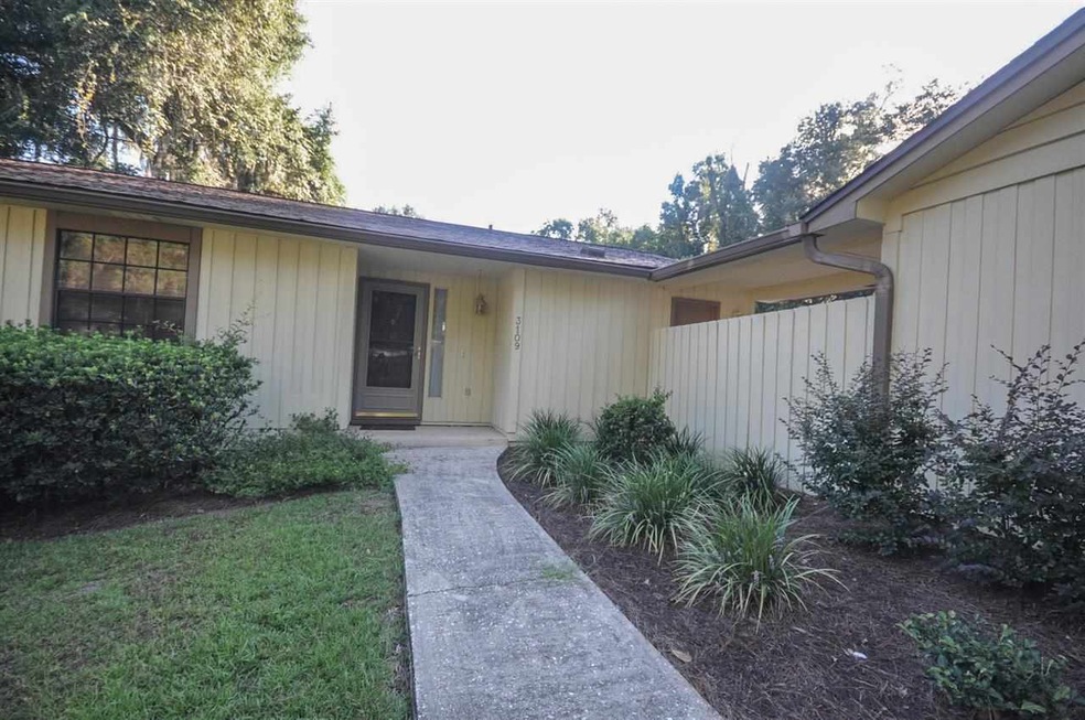 3109 Dunkeld Place NW Tallahassee, Florida 3/2 For