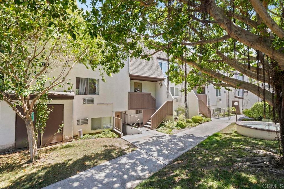 1317 Caminito Gabaldon unit H, San Diego, CA 92108 - photo 1