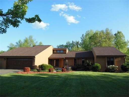 125 Jeffrey Ln, West Springfield, MA 01089 - photo 1