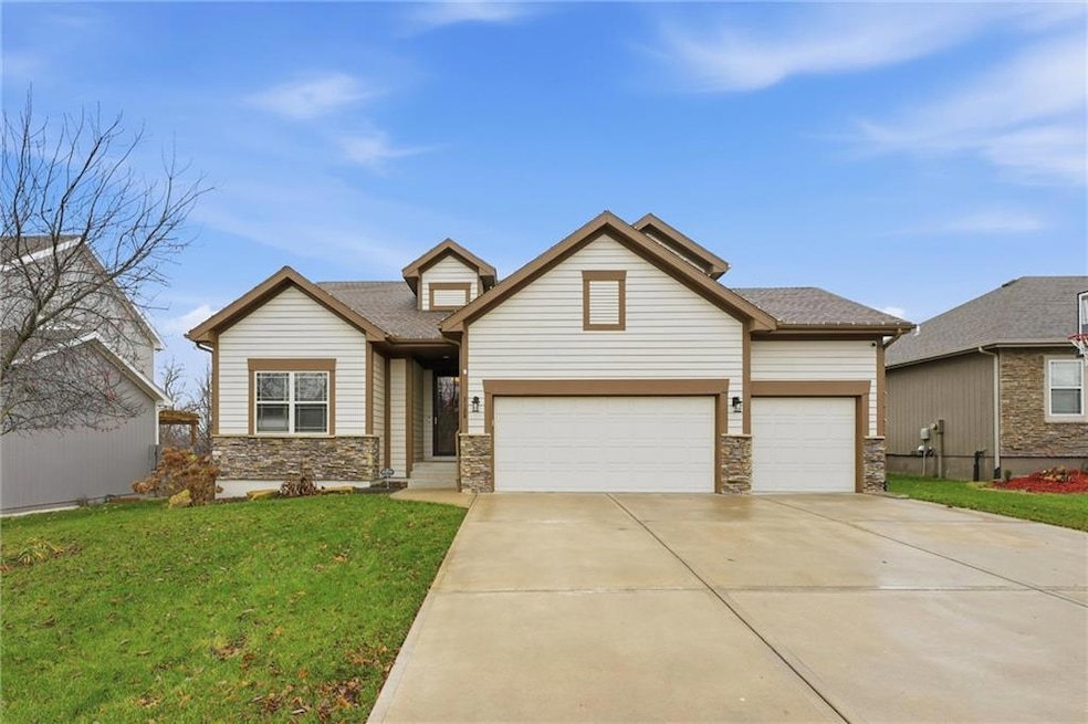 3128 N 124th St, Kansas City, KS 66109 - photo 1