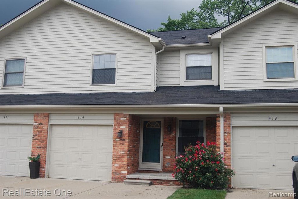 Awesome Clawson Condo!