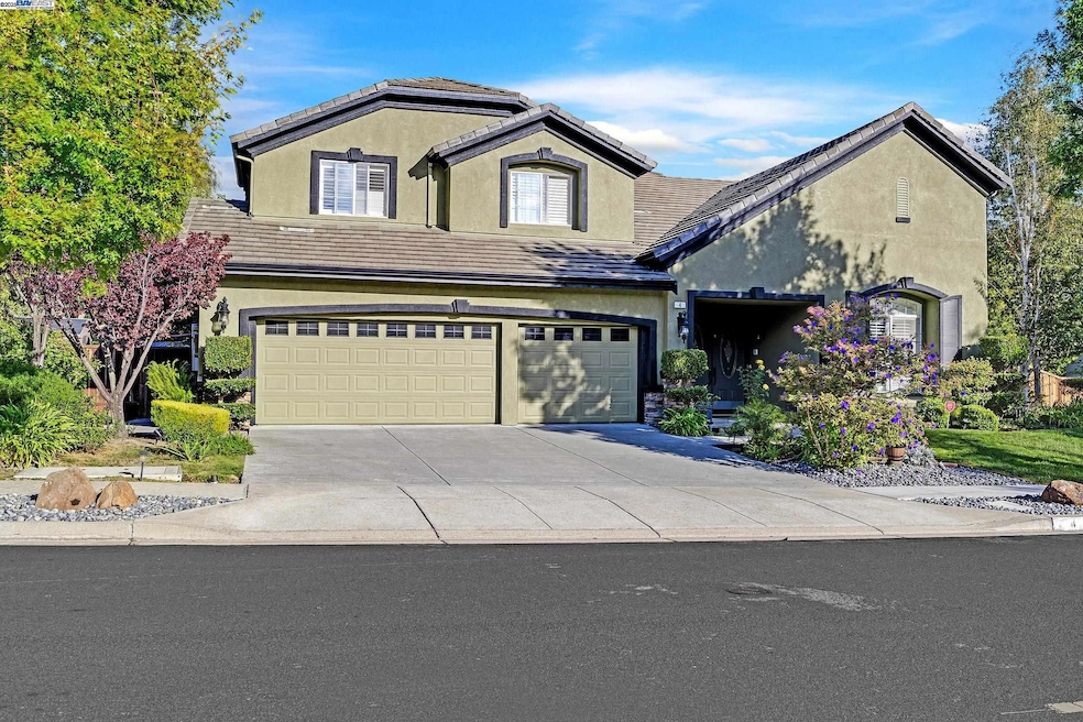 For Sale $2,400,000 • Co-Listing Agent