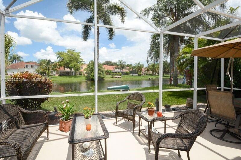 9290 Oak Grove Cir, Davie, FL 33328 - photo 1