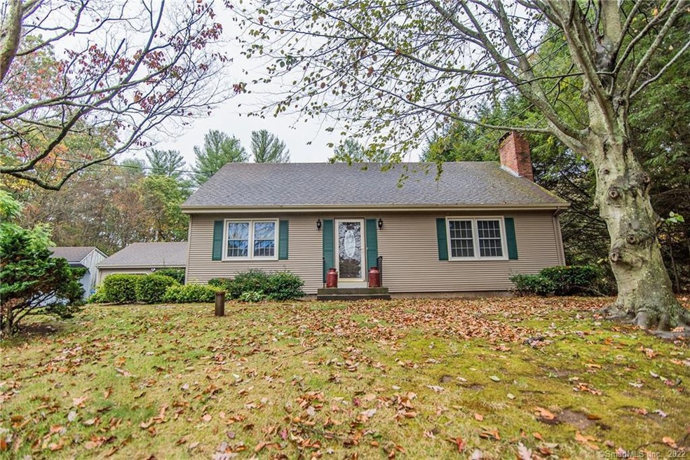 47 Quinebaug Dr, Danielson, CT 06239 - photo 1