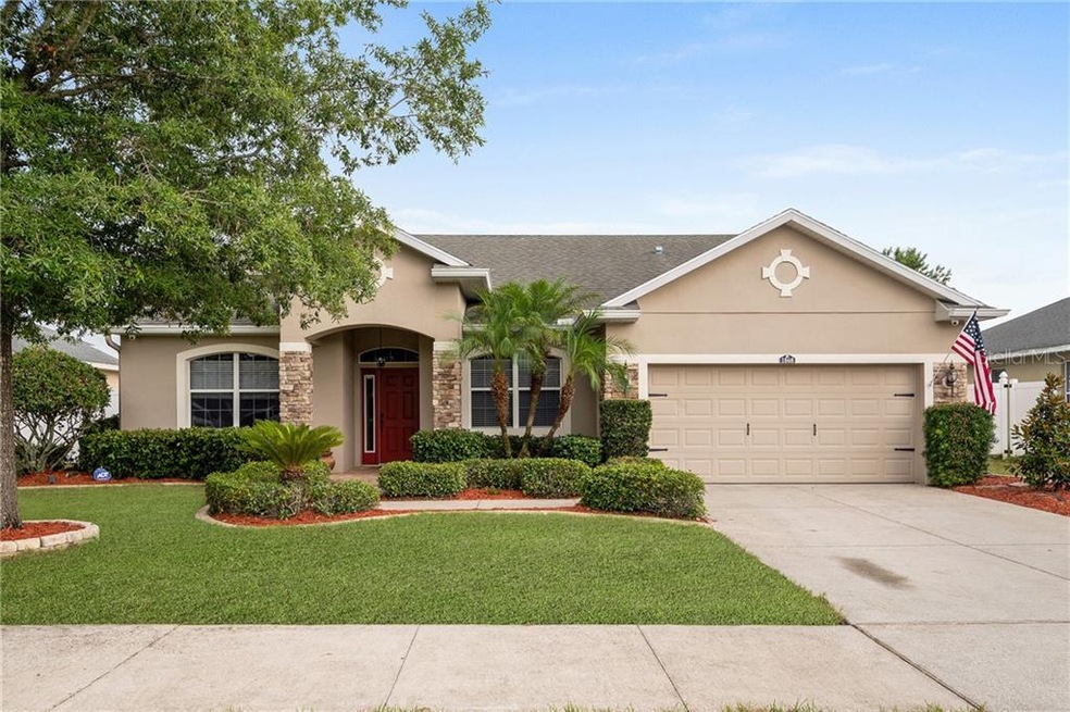 Welcome HOME to 1868 Nature Cove Lane!