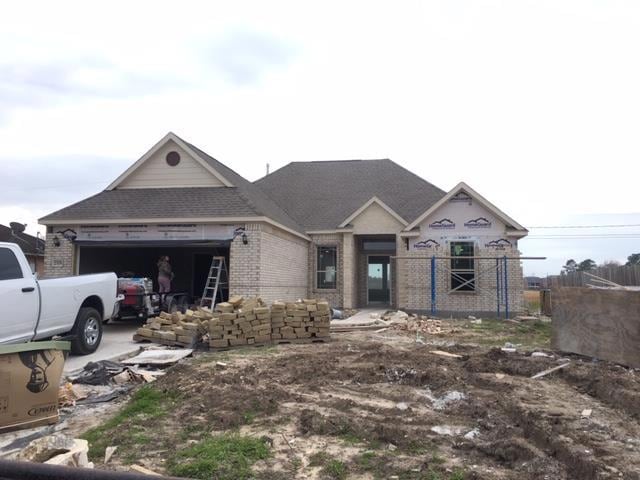 2308 Hedgerose Ln, Bay City, TX 77414 - photo 1