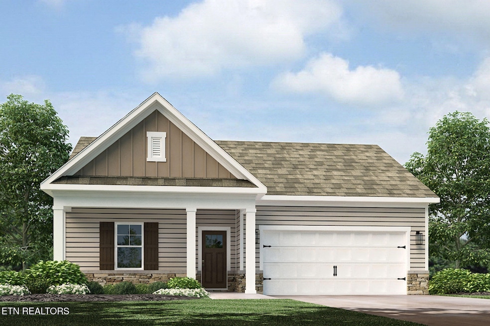 930 Jerry Price Dr, Knoxville, TN 37920 - photo 1