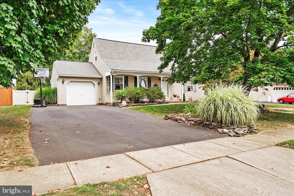 8 Misty Morn Ln, Ewing, NJ 08638 - photo 1