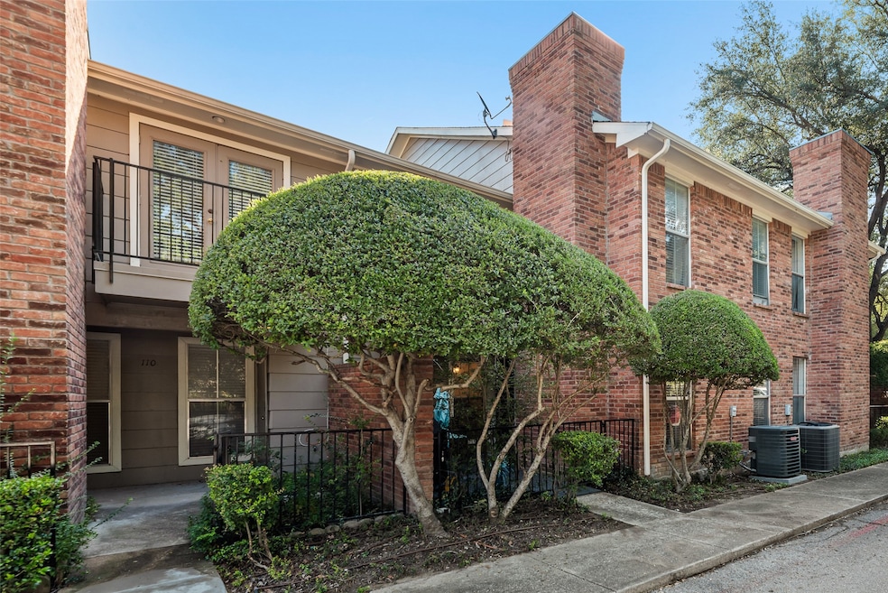 7510 Holly Hill Dr unit 111A, Dallas, TX 75231 - photo 1