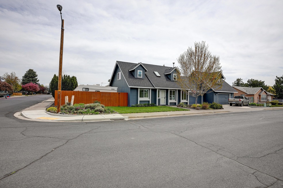 530 Southwest 25th Street MLS-36
