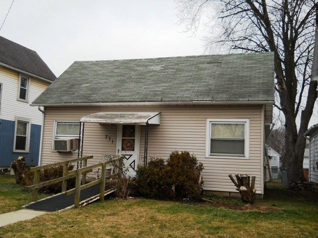 371 Mary St, Marion, OH 43302 - photo 1