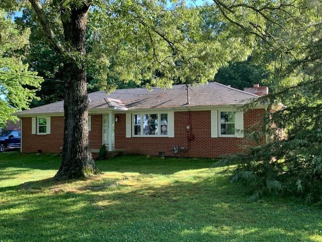 517 Lowry St, Manchester, TN 37355 - photo 1
