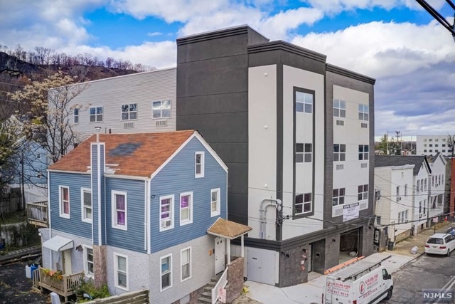 48 Chadwick St unit 401, Paterson, NJ 07503 - photo 1