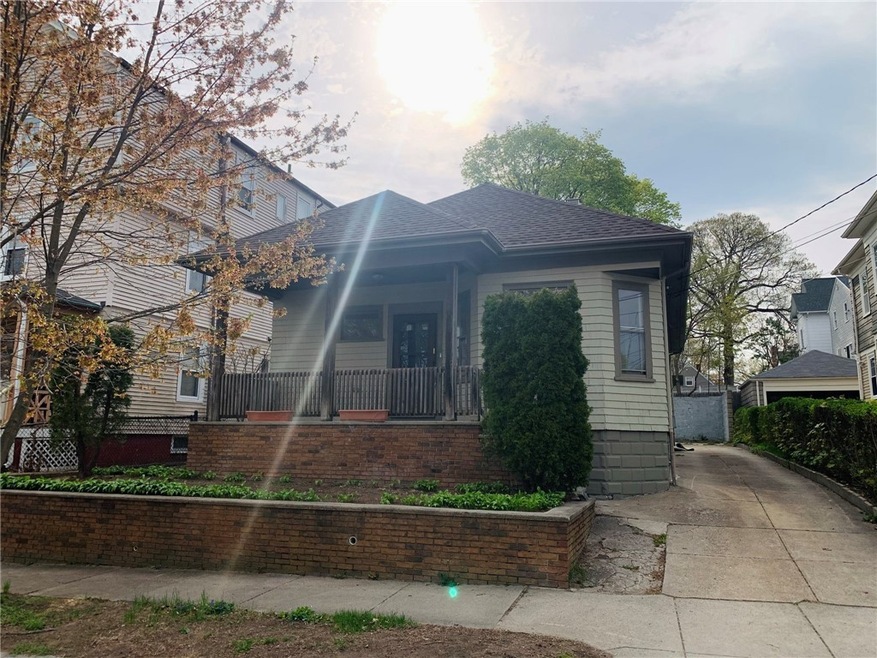 24 Huxley Ave, Providence, RI 02908 - photo 1