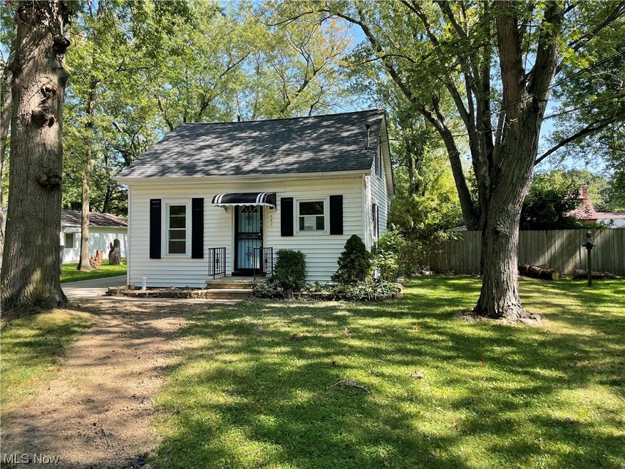 761 Community Rd, Sheffield Lake, OH 44054 - photo 1