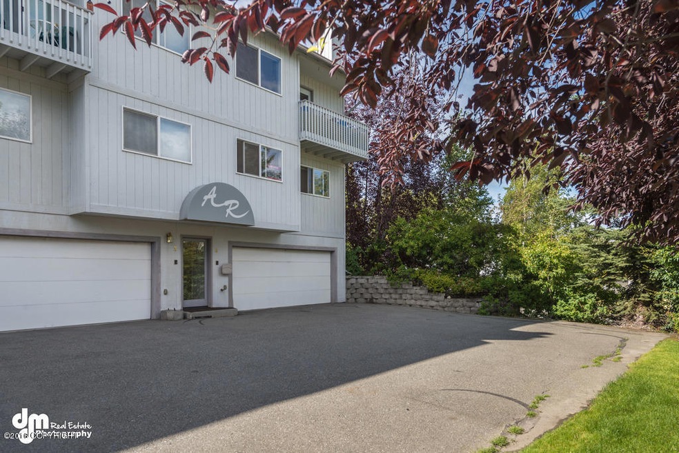 Exterior_3792-SMALL