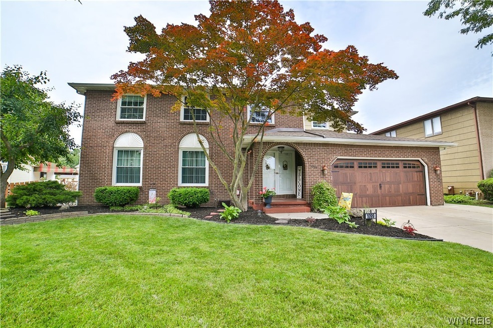 1099 Bowen Dr W, North Tonawanda, NY 14120 - photo 1