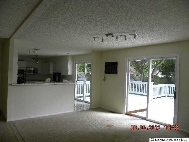 505 Sloop Ct, Toms River, NJ 08753 - photo 1