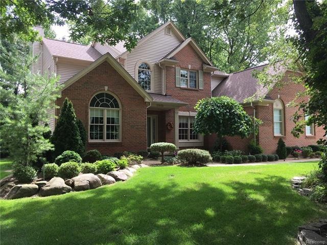 West Bloomfield Elegant 2 story home