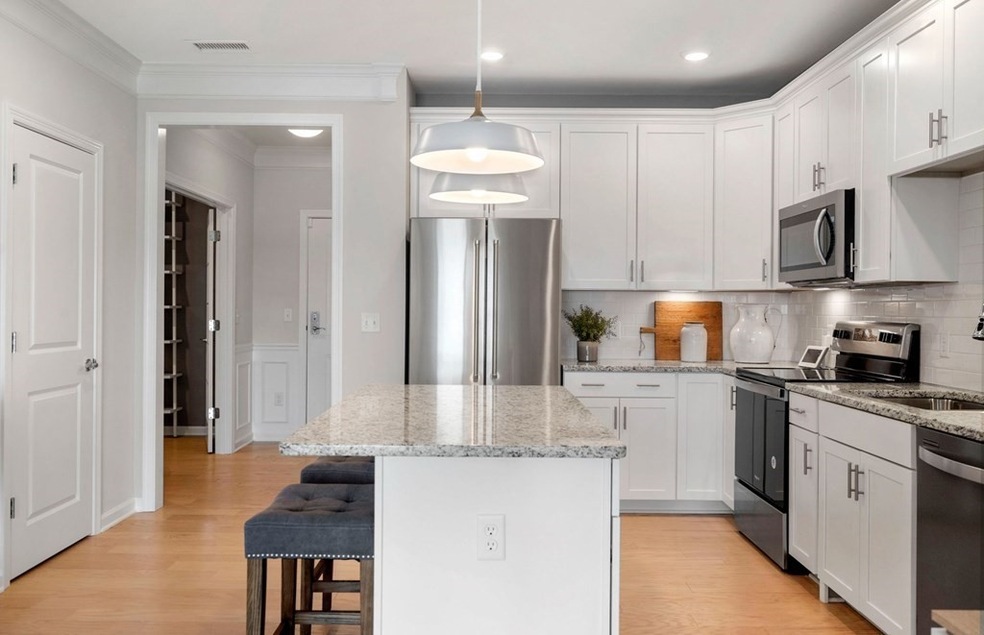 401 Emery Ln unit 1106, Sudbury, MA 01776 - photo 1