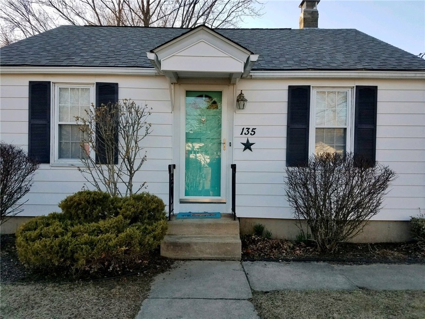 135 Bartlett Dr, Warwick, RI 02886 - photo 1
