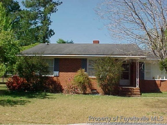 1410 Berkshire Rd, Fayetteville, NC 28304 - photo 1