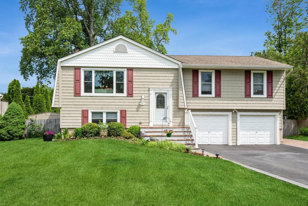 Sold $750,000 • Co-Listing Agent