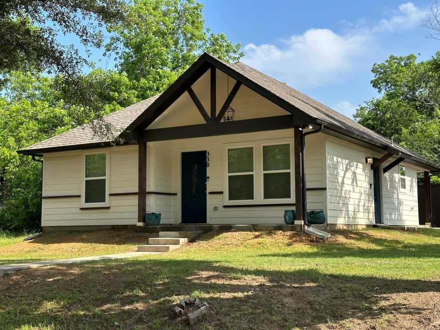 330 W Day St, Denison, TX 75020 - photo 1