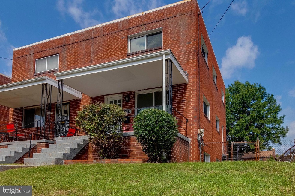 5328 Ames St NE, Washington, DC 20019 - photo 1