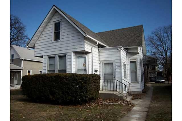 1111 27th St, Des Moines, IA 50311 - photo 1