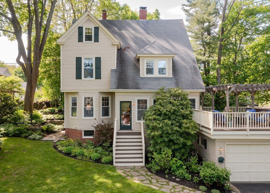 29 Woodland Rd, Cape Elizabeth, ME 04107 - photo 1