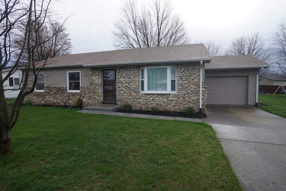 372 Pheasant Run Dr, Batesville, IN 47006 - photo 1