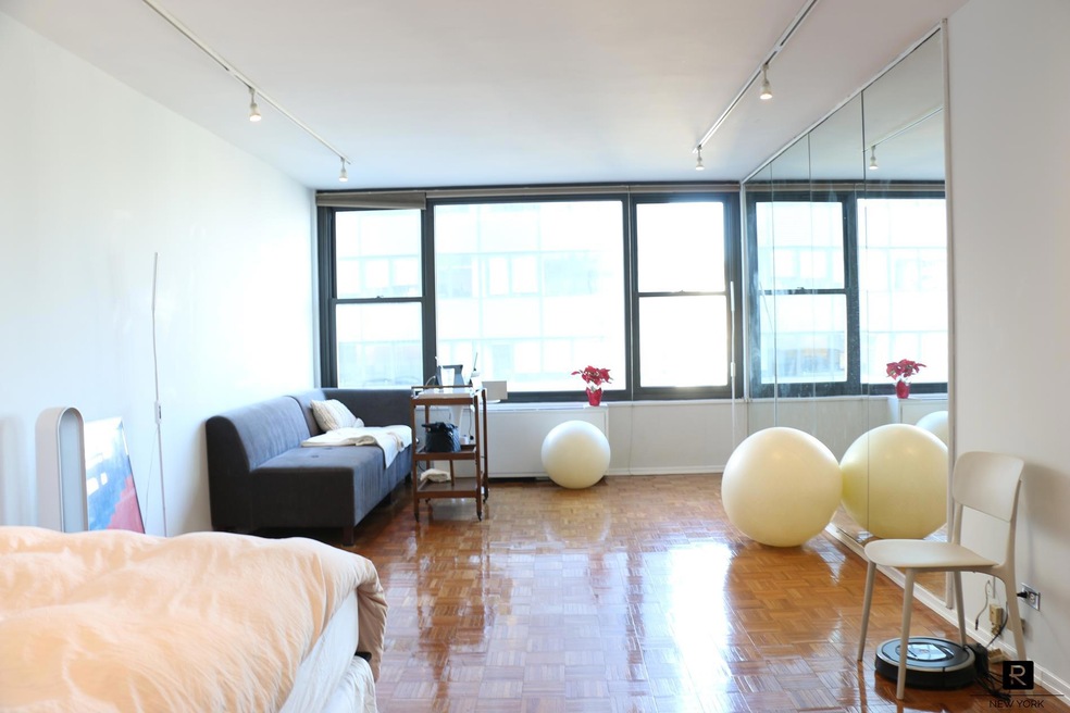 The Galleria unit 34F, New York, NY 10022 - photo 1