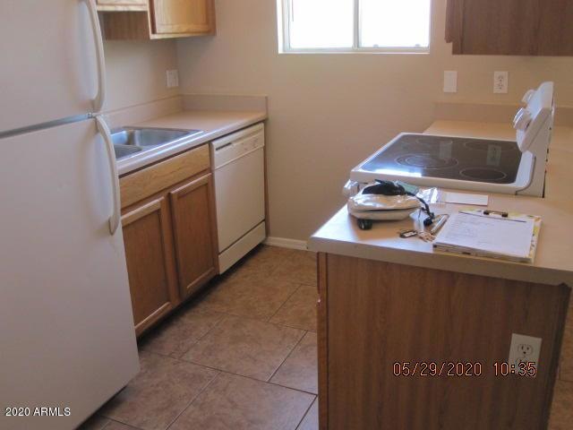 Unit 4 Kitchen