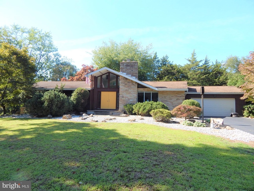 42 Mountainview Rd, Ewing, NJ 08628 - photo 1