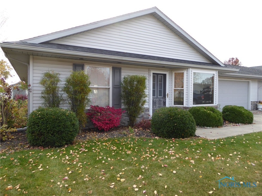 435 Clover Ln, Archbold, OH 43502 - photo 1