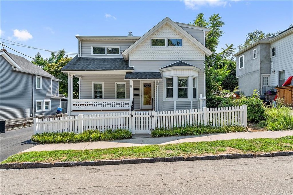 86 Maple St, Dobbs Ferry, NY 10522 - photo 1