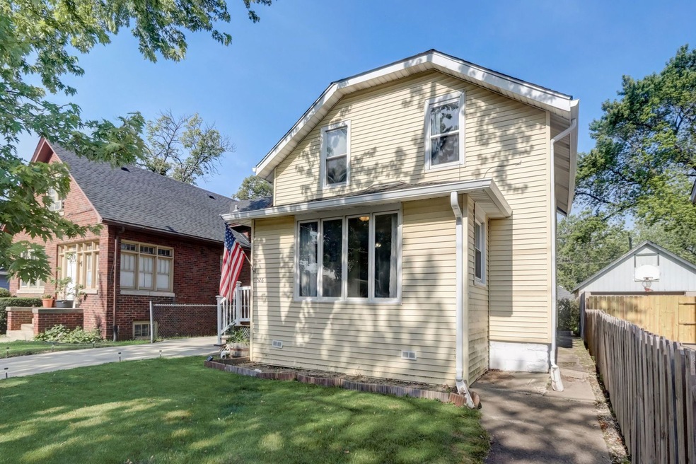 526 N Butrick St, Waukegan, IL 60085 - photo 1