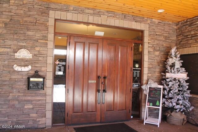 2450 S White Mountain Rd unit A, Show Low, AZ 85901 - photo 1